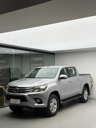 Toyota Hilux CD SRV 4X4 2.8 TDI Diesel Aut. 2016