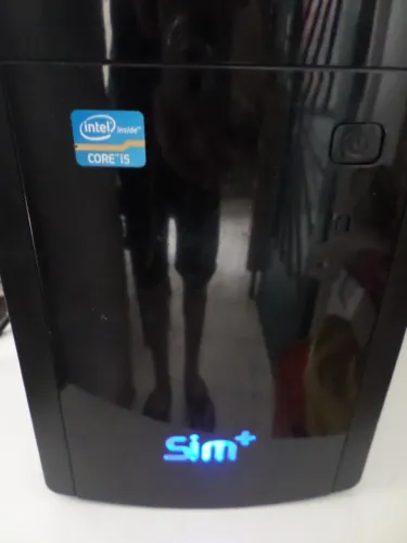 Desktop Positivo i5 8GB Mem e 500GB HD Monitor 22 Pol.