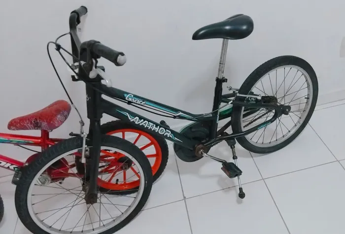 Bicicleta Aro 20 preta infantil 