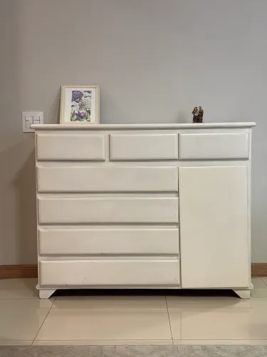 Cômoda 120cm Madeira Maciça Branca Fosca (7 Gavetas + Porta)
