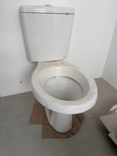 VENDO VASO SANITÁRIO
