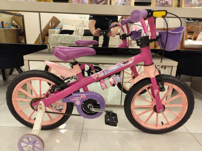 Bicicleta Frozen aro 16 com garrafinha