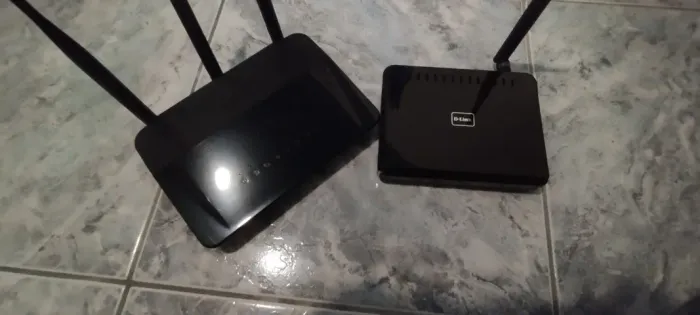 Dois roteadores D- link
