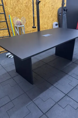 MESA DE REUNIAO 2.00x1.00 COM CAIXA PASSA FIO LOJA IKONOFFICE