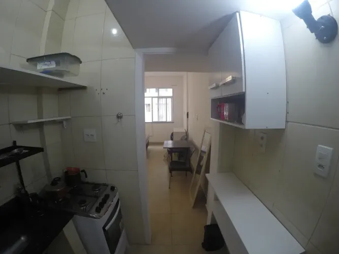 Conjugado, semi mobiliado, comi 25 metros quadrados, 2ª quadra praia, Leme - Rio de Janeir