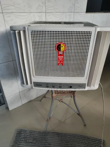 Ar condicionado acj 9.000 BTU com controle