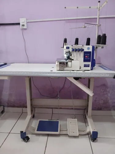 Máquina interlok semi eletrônica