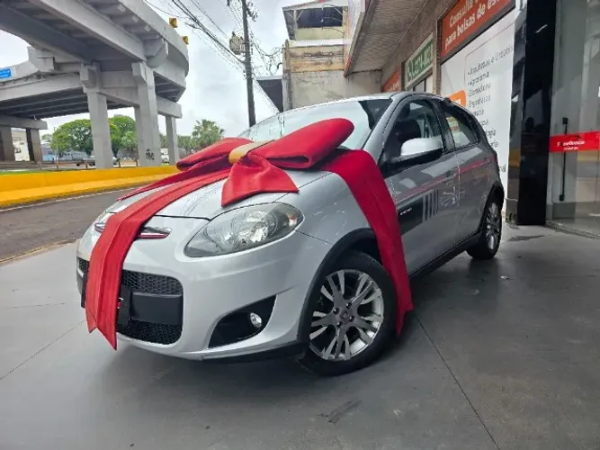 Fiat Palio Sporting 1.6 Flex 16V 5P 2014