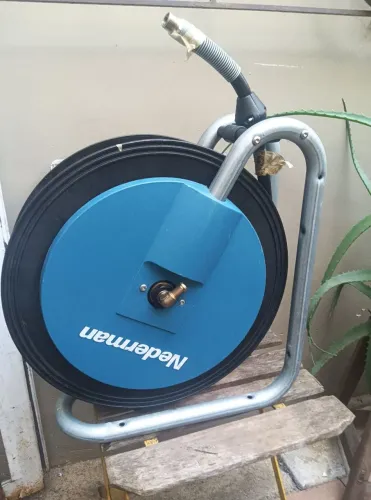 Enrolador de mangueira nederman