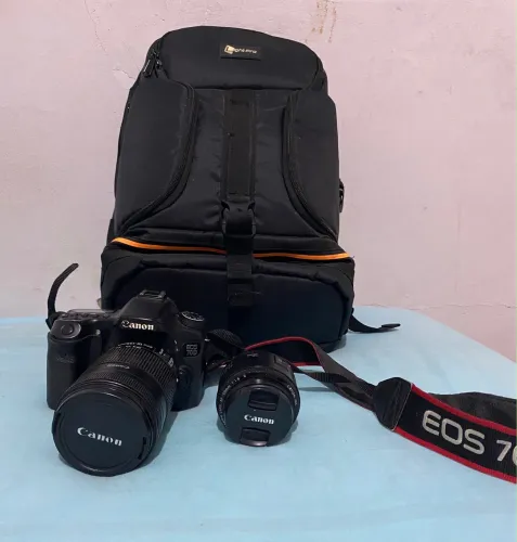 Câmera fotográfica cânon 70D