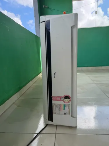 Vendo ar-condicionado 12.000 btus