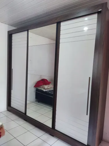 Guarda roupa
