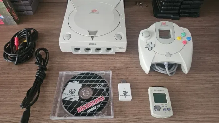 SEGA DREAMCAST + VMU + DREAMSHELL (EVERDRIVE)