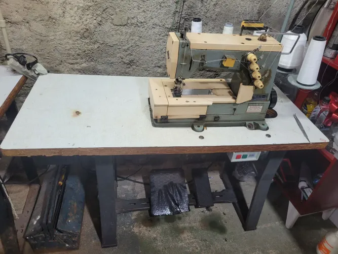 Maquina de costura Galoneira de cobertura