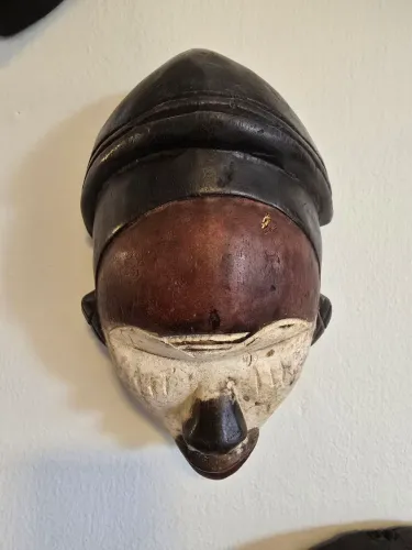 mascara africana - etnia Punu