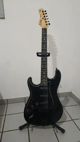 Guitarra canhoto Tagima