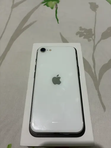 IPHONE SE 2020