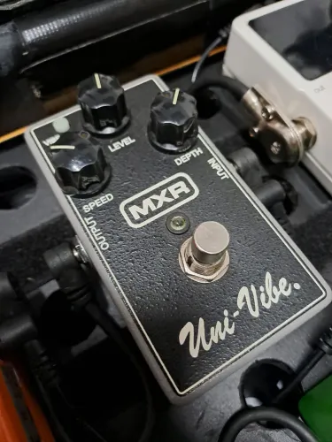 Pedal MXR Uni Vibe M68