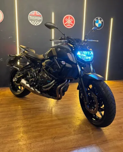 YAMAHA MT 07 2024 COM APENAS 6.700 KMS