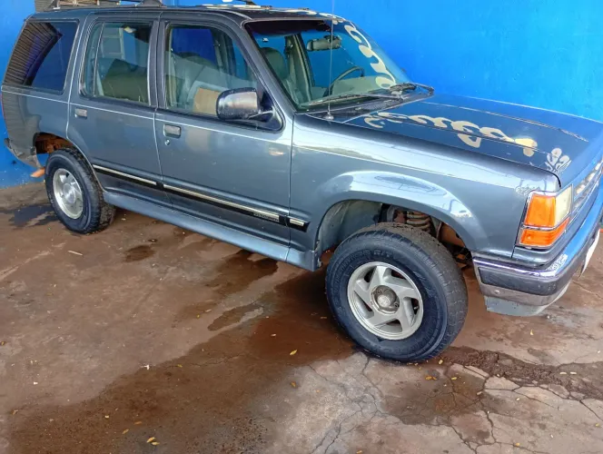 Ford Explorer XLT 4X4 4.0 V6 1994