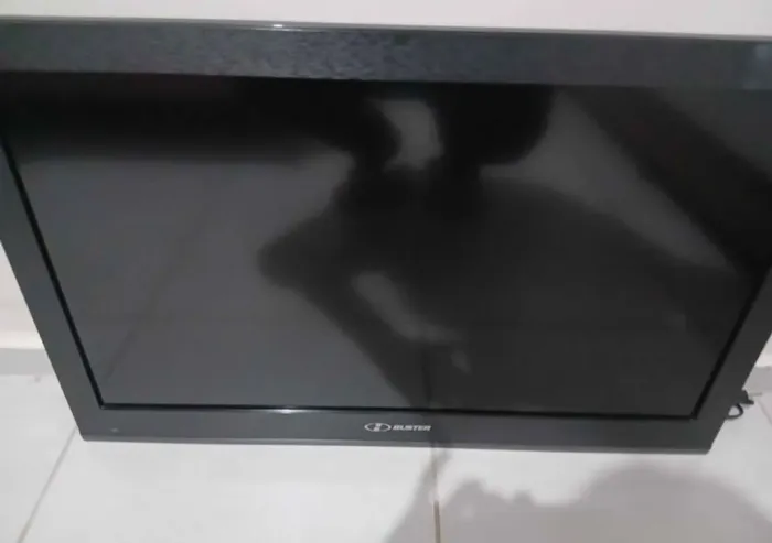 Tv para retirada peças
