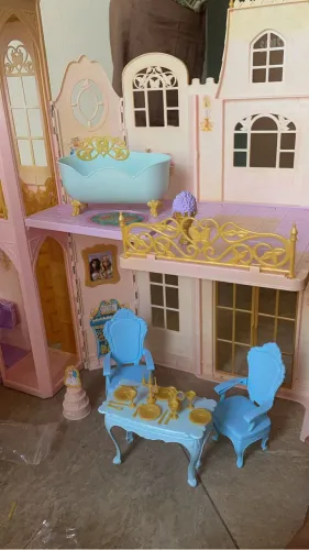 Castelo Barbie a princesa e a plebeia mattel 2004