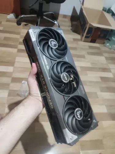 Rtx 5070 tuf 7 meses de uso
