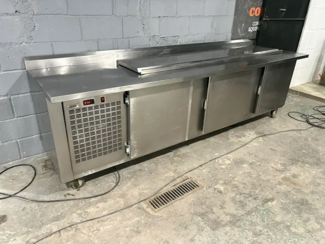 Balcão Refrigerado Inox 3,00x0,80 (Aceito Cartão)