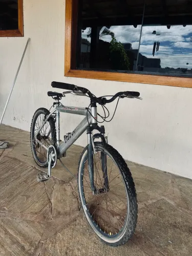 Vende-se bicicleta Caloi