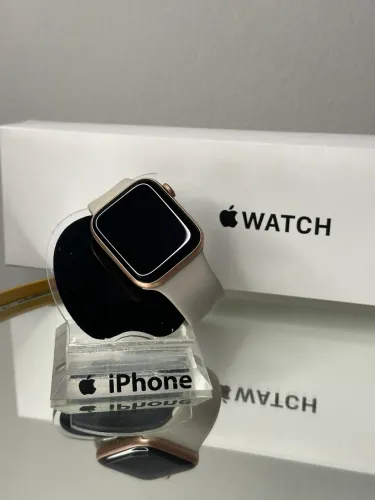 Apple Watch SE 44mm Gold semi novo impecável