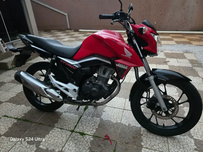 Titan 160