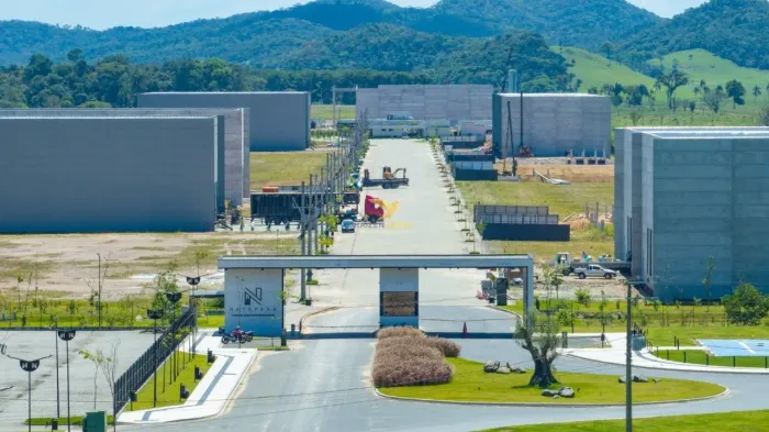 Galpão a venda no Loteamento Navepark - Complexo Empresarial - Navegantes - SC