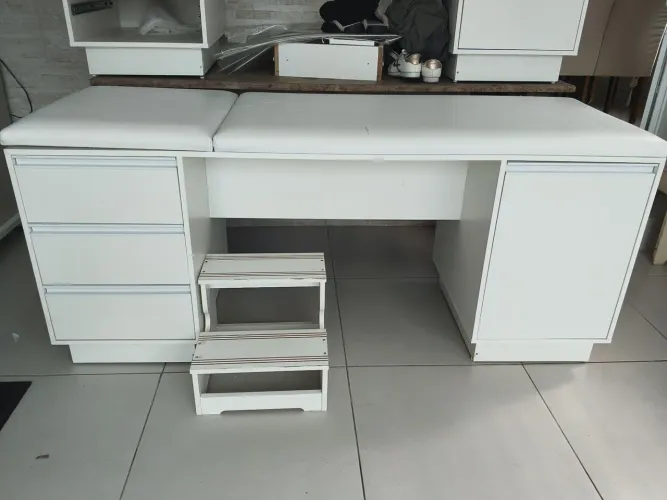 Maca Fixa Veneza C/3 gavetas média 1 porta de luxo Ragonezi acompanha Escada MDF. 
