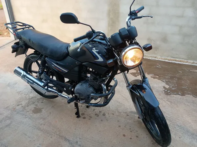 YBR 2002 em dias recibo em branco
