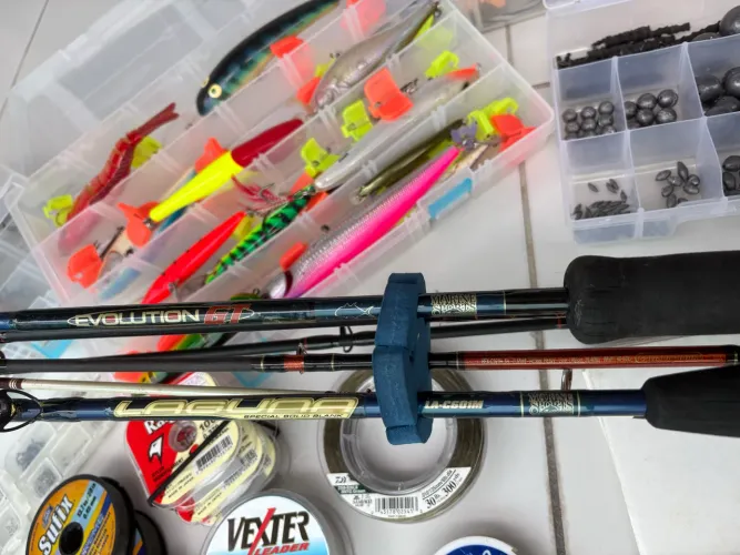 Kit de pesca completo, Shimano, Abu Garcia, Daiwa, Rapala e outros