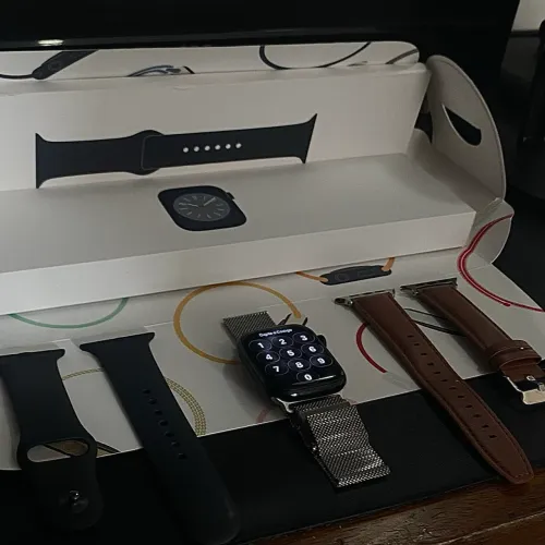Apple Watch Series 8 | 45 mm ( 3 Pulseiras inclusas | Caixa original | Ótimo estado)