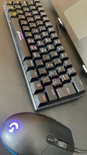 KIT GAMER À VENDA ? TECLADO RGB + MOUSE LOGITECH