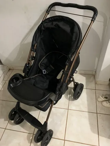 carrinho de bebê 