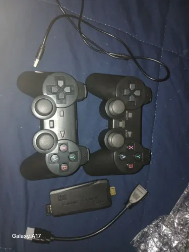 Videogame Stick 10mil 2 Controles Sem Fio Console Portatil Jogos Retro Antigo