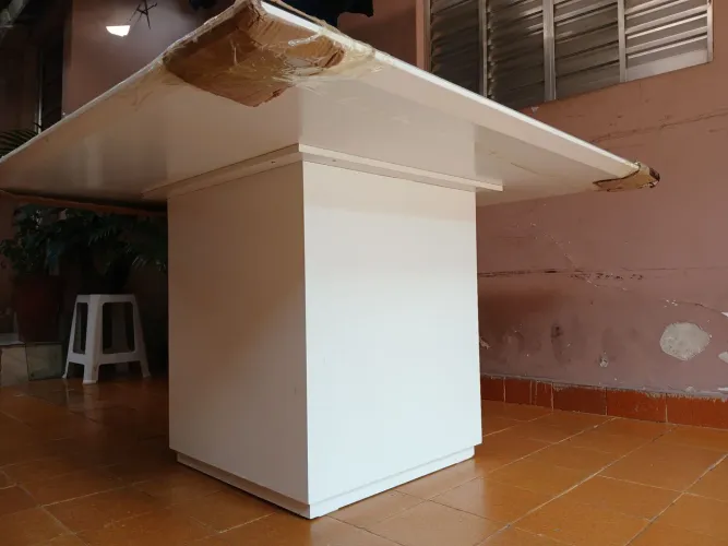 Mesa design vidro leitoso off White