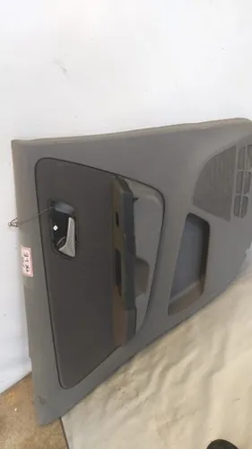 Forro de porta traseira esquerda Fox 3