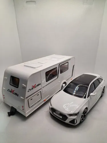 Miniatura Audi RS6 Avant + Trailer - Escala 1/43