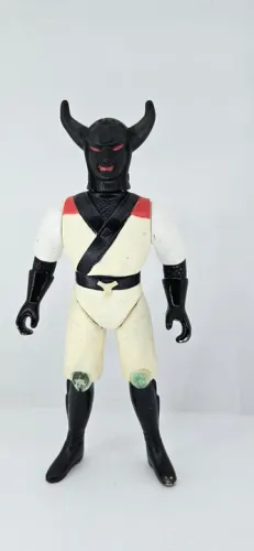 Boneco Dokusai da saga o "incrível ninja Jiraya "