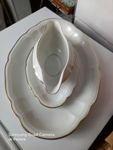 Conjunto de Louça para Servir - usando