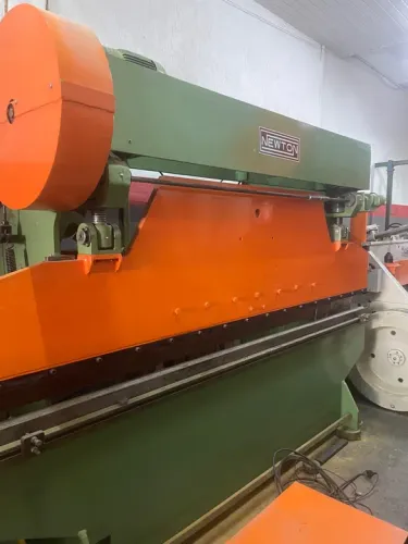 Dobradeira Newton 3050 mts bandeira elétrica ferramentas buchas novas