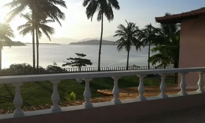 SAQUAREMA MANSÃO 4200M