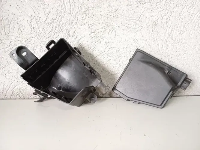 Suporte Caixa De Fusível Renault Logan 1.0 16v 2010