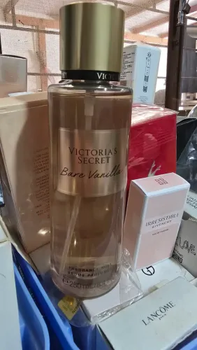 VICTORIA SECRET BARE VANILLA BODY SPLASH 250 ml NOVO