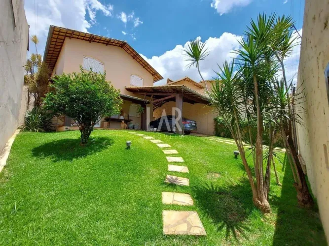 Casa à venda, 4 quartos, 1 suíte, 4 vagas, Álvaro Camargos - Belo Horizonte/MG