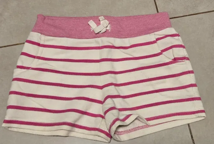 Bermuda listrado infantil GAP - Menina - Tamanho 3
